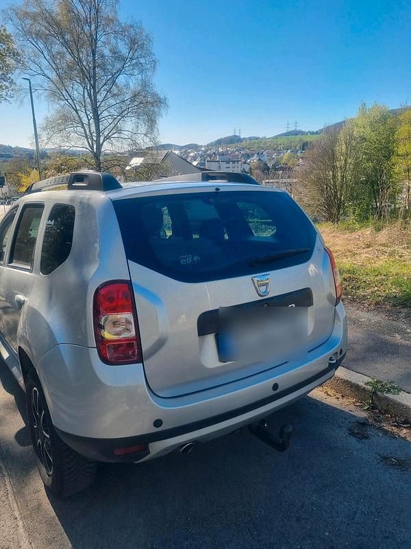Gebraucht Dacia Duster Prestige 105 PS (77 kW) 2016 Grau SUV