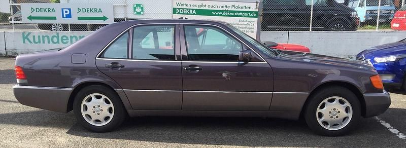 Gebraucht Mercedes S280 193 PS (141 kW) 1993 Violet Limousine