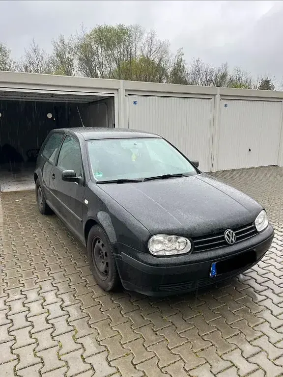 Gebraucht VW Golf IV Basis 75 PS (55 kW) 2002 Schwarz Limousine
