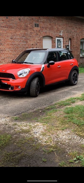 Rot Gebraucht 2011 Mini Cooper S Countryman SUV | 7.490 € (Guter Preis) - Bild 1/2