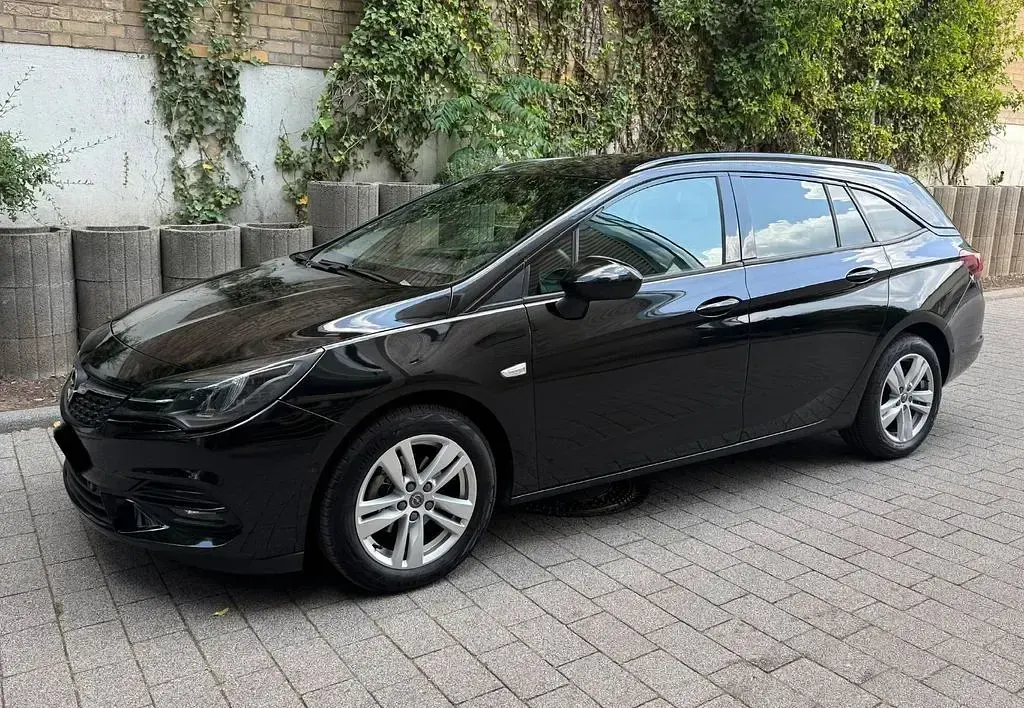 Gebraucht Opel Astra 145 PS (106 kW) 2021 Schwarz Kombi
