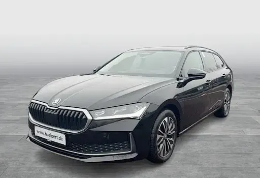 Käytetty Skoda Superb Selection 193 HP (141 kW) 2025 Musta Farmari