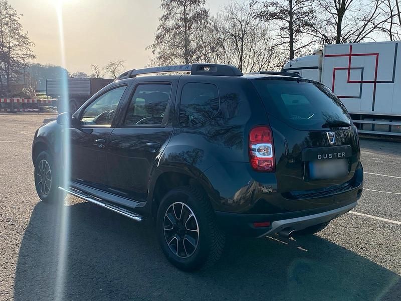 Gebraucht Dacia Duster Prestige 125 PS (91 kW) 2016 Grau SUV