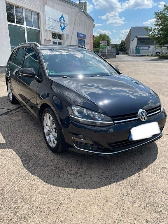 Schwarz Gebraucht 2016 VW Golf VII Highline Kombi | 12.900 € (Guter Preis) - Bild 1/4