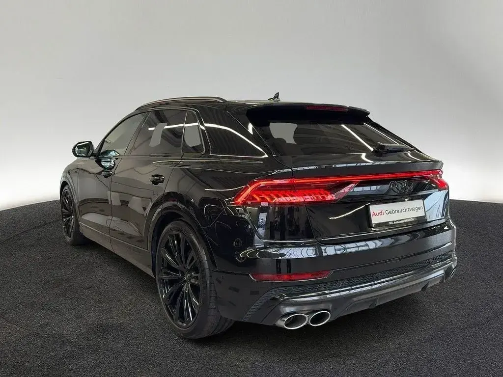 Gebraucht Audi SQ8 Competition 507 PS (372 kW) 2023 Mythosschwarz metallic SUV