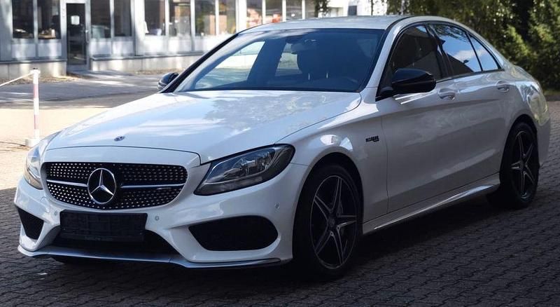 Polarweiss Gebraucht 2017 Mercedes C43 AMG AMG Limousine | 25.950 € (Guter Preis) - Bild 1/4