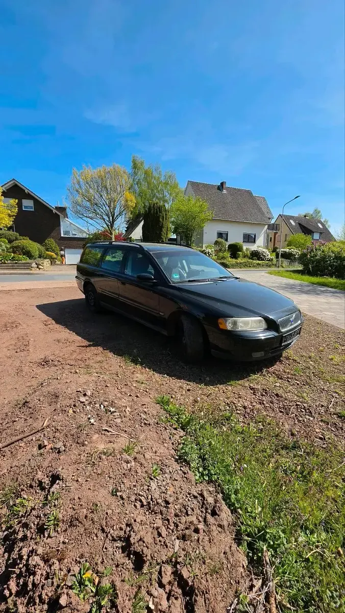 Używany Volvo V70 140 KM (102 kW) 2004 Czarny Kombi