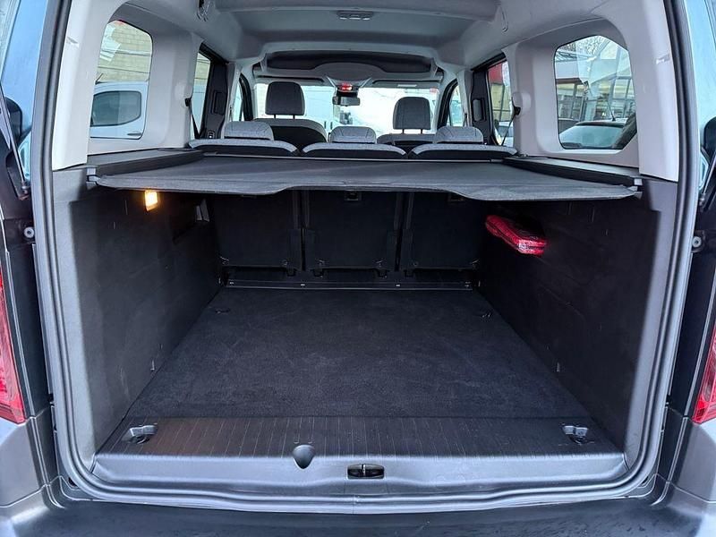 Gebraucht Citroën Berlingo 131 PS (96 kW) 2025 Kiamablau metallic Van / Kleinbus