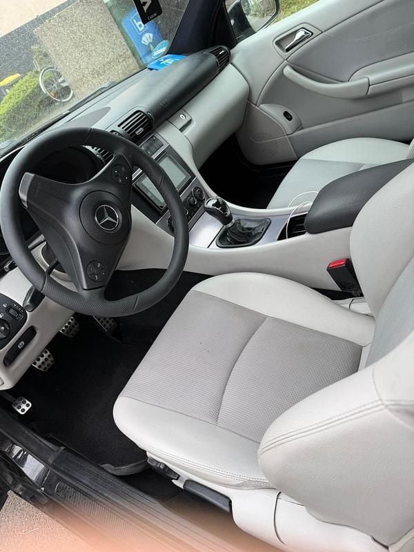 Gebraucht Mercedes CLC180 143 PS (105 kW) 2008 Schwarz Kleinwagen