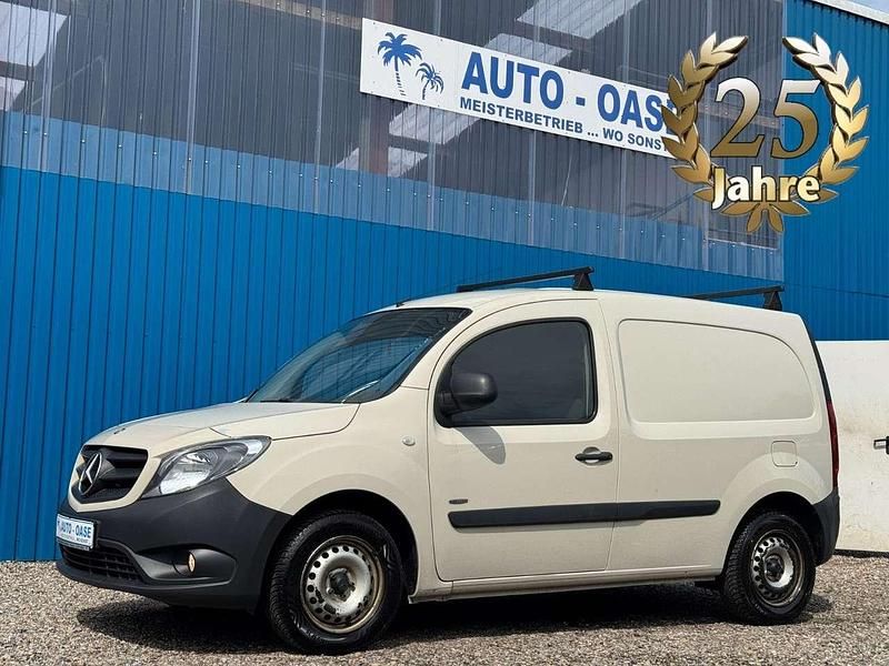 Beige Gebraucht 2016 Mercedes Citan 109 Van / Kleinbus | 7.990 € (Fairer Preis) - Bild 1/3