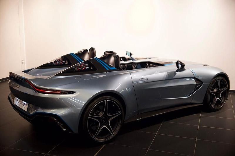 Gebraucht Aston Martin V12 Speedster 700 PS (514 kW) 2022 Silber Coupé