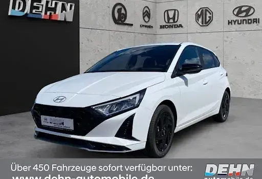 Neu Hyundai i20 Blackline 90 PS (66 kW) 2026 Weiß Kleinwagen