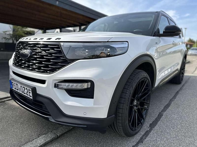 Usado Ford Explorer ST-Line 457 HP (336 kW) 2021 Branco SUV