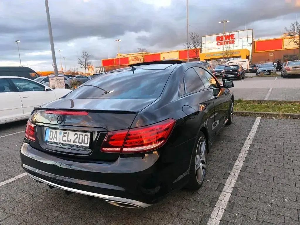 Gebraucht Mercedes E220 170 PS (125 kW) 2014 Schwarz Coupé