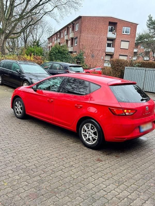 Second-hand Seat Leon Reference 110 CP (80 kW) 2014 Roșu Berlinǎ