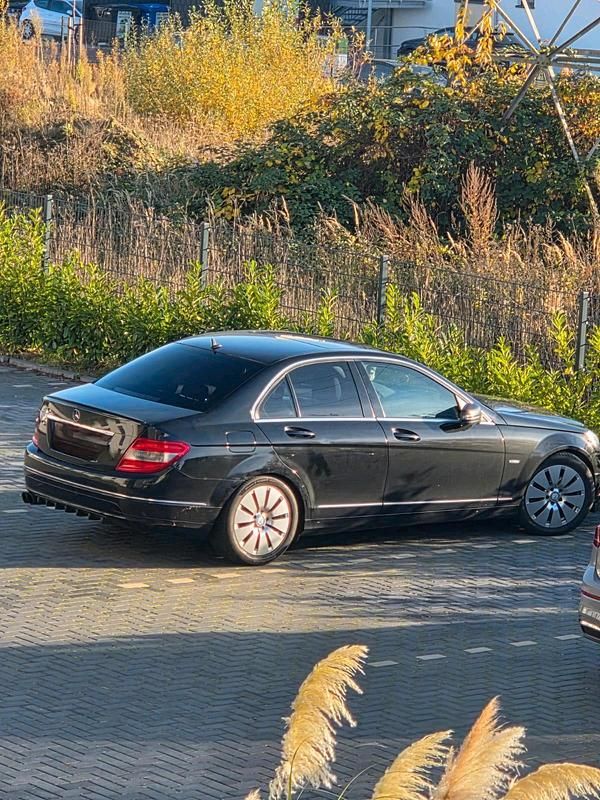 Gebraucht Mercedes 180 156 PS (114 kW) 2009 Schwarz Limousine