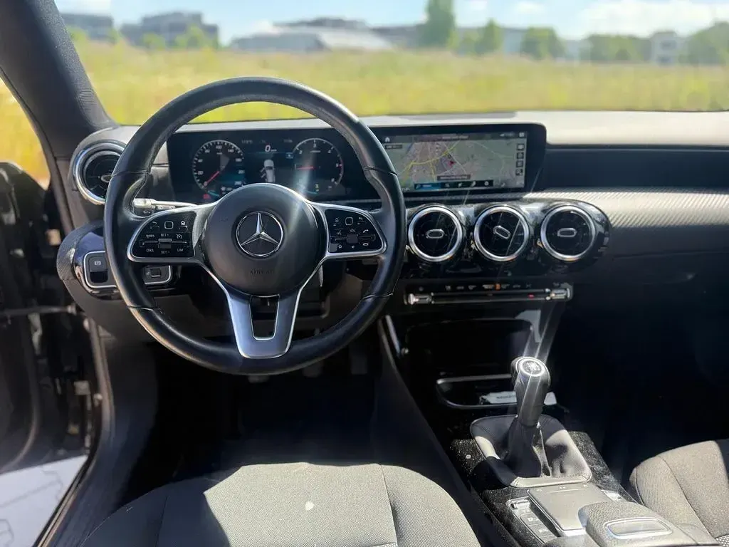 Gebraucht Mercedes CLA180 116 PS (85 kW) 2020 Schwarz Coupé