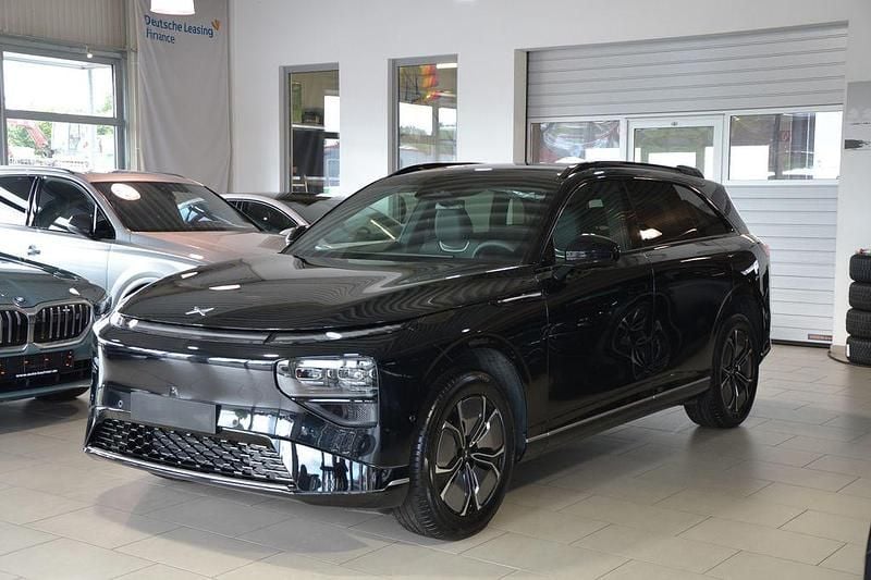 Schwarz Neu 2025 XPENG G9 RWD Standard Range SUV | 50.990 € (Superpreis) - Bild 1/4