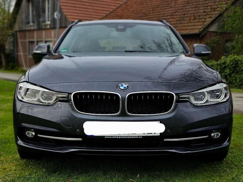 Gebraucht BMW 330 Luxury Line 258 PS (189 kW) 2018 Grau Limousine