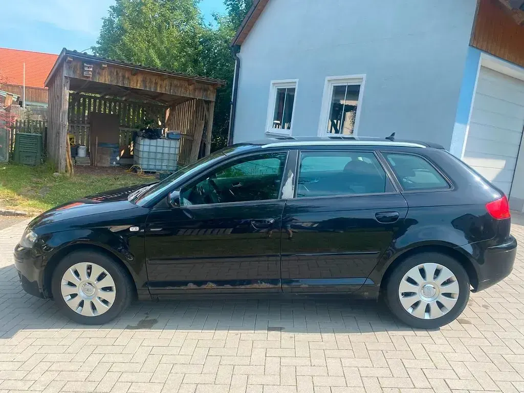 Gebraucht Audi A3 105 PS (77 kW) 2006 Schwarz Kleinwagen