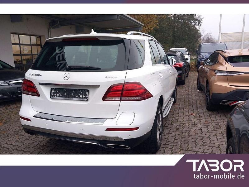 Gebraucht Mercedes GLE500 333 PS (244 kW) 2018 Polarweiss  unilack SUV