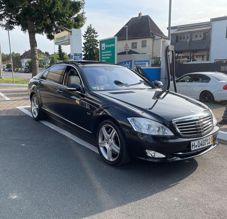 Schwarz Gebraucht 2008 Mercedes S600L Limousine | 12.500 € - Bild 1/4