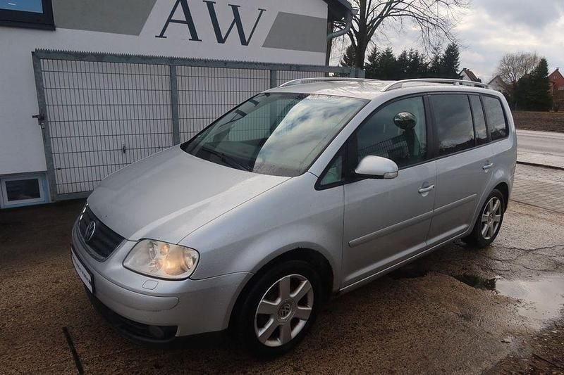 Gebraucht VW Touran Highline 140 PS (102 kW) 2005 Silber Van / Kleinbus