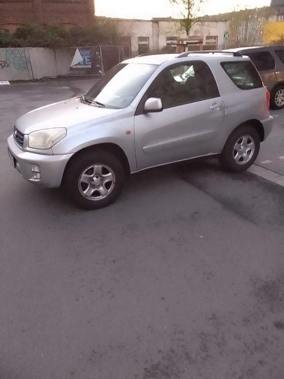 Gebraucht Toyota RAV4 125 PS (91 kW) 2003 Silber SUV