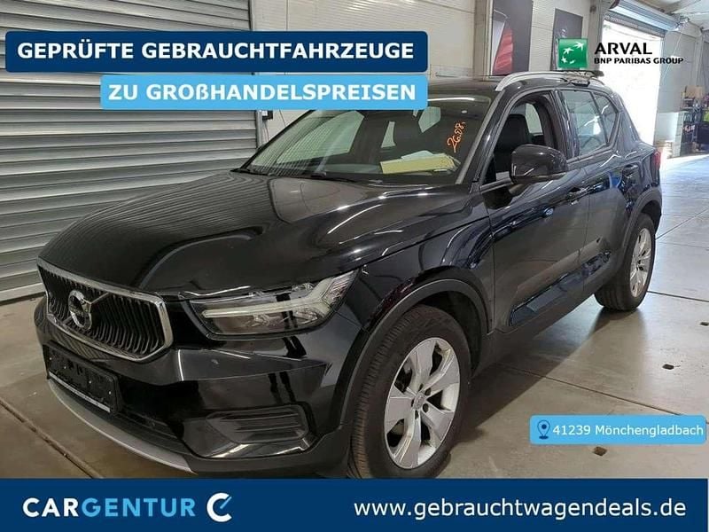 Schwarz Gebraucht 2020 Volvo XC40 Momentum SUV | 21.995 € (Superpreis) - Bild 1/2