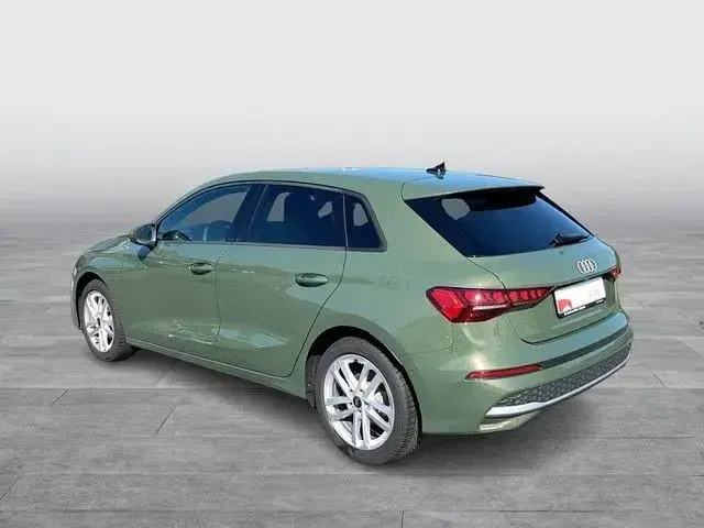 Gebraucht Audi A3 Advanced 150 PS (110 kW) 2025 Distriktgrün metallic Limousine