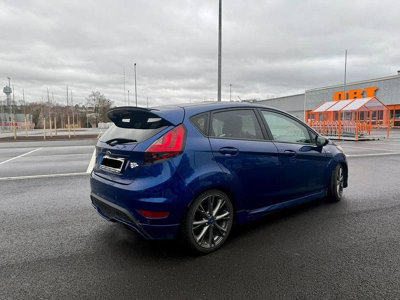 Gebraucht Ford Fiesta ST-Line 140 PS (102 kW) 2017 Blau Kleinwagen