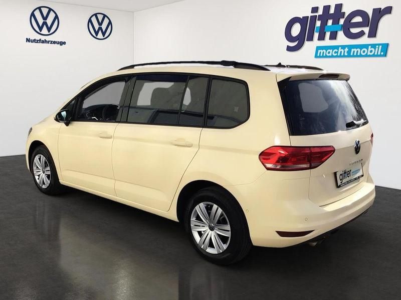 Neu VW Touran Edition 150 PS (110 kW) 2026 Beige Van / Kleinbus