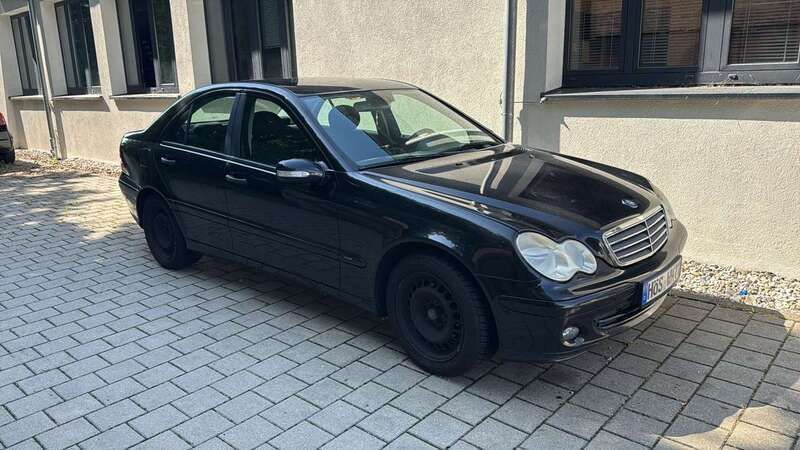 Gebraucht 2006 Mercedes C220 Classic Limousine | 1.000 € (Guter Preis) - Bild 1/4