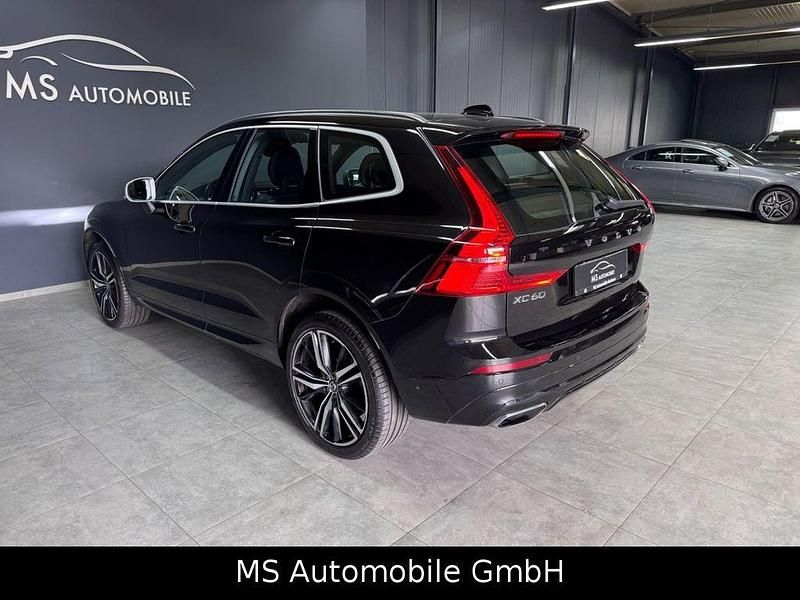 Gebraucht Volvo XC60 R-Design 235 PS (172 kW) 2018 Schwarz SUV