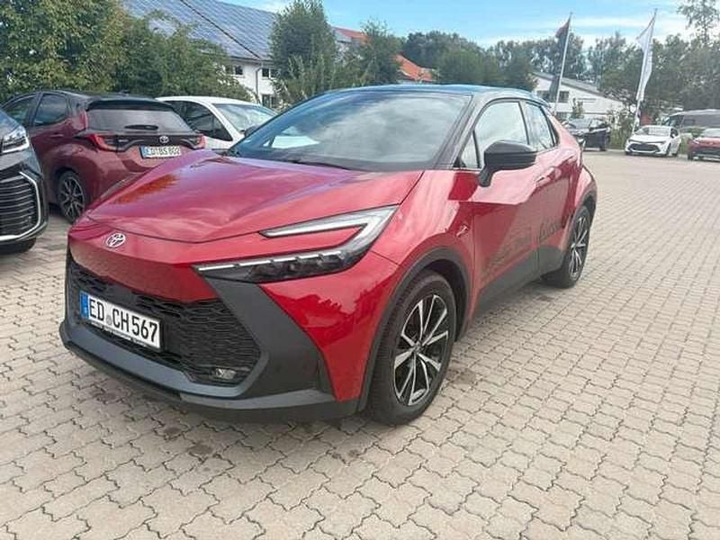 Rot Gebraucht 2024 Toyota C-HR Team SUV | 31.890 € (Superpreis) - Bild 1/4