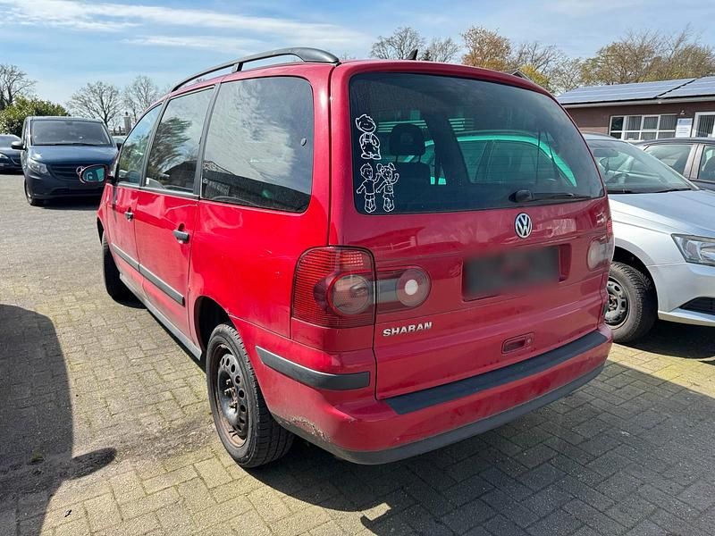 Gebraucht VW Sharan 116 PS (85 kW) 2009 Rot Van / Kleinbus