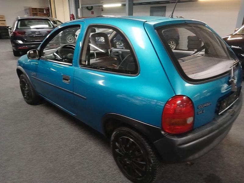 Gebraucht Opel Corsa 60 PS (44 kW) 1993 Blau Kleinwagen