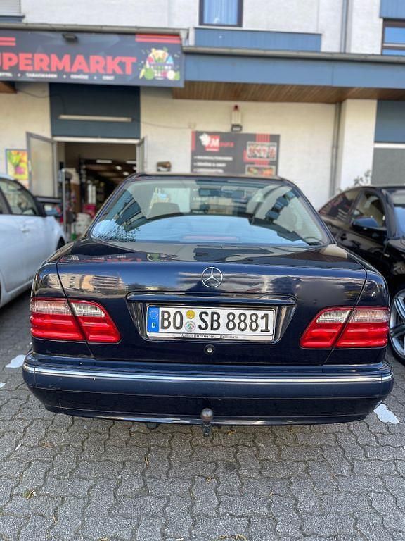 Second-hand Mercedes 240 170 CP (125 kW) 2000 Albastru Berlinǎ