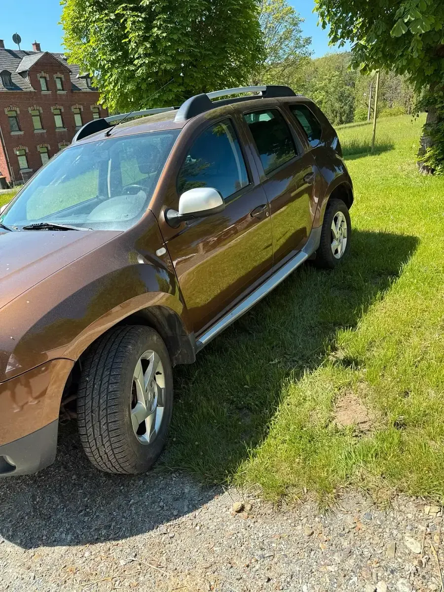 Gebraucht Dacia Duster 105 PS (77 kW) 2011 Braun SUV