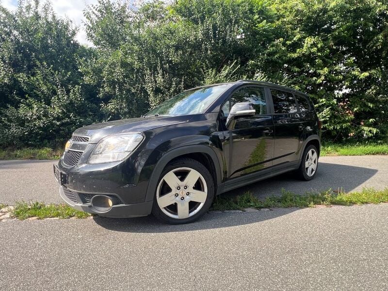 Schwarz Gebraucht 2014 Chevrolet Orlando Van / Kleinbus | 7.500 € (Guter Preis) - Bild 1/4