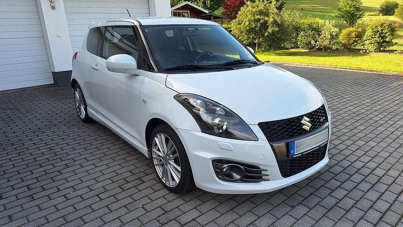 Weiß Gebraucht 2014 Suzuki Swift Sport Kleinwagen | 8.700 € (Fairer Preis) - Bild 1/4