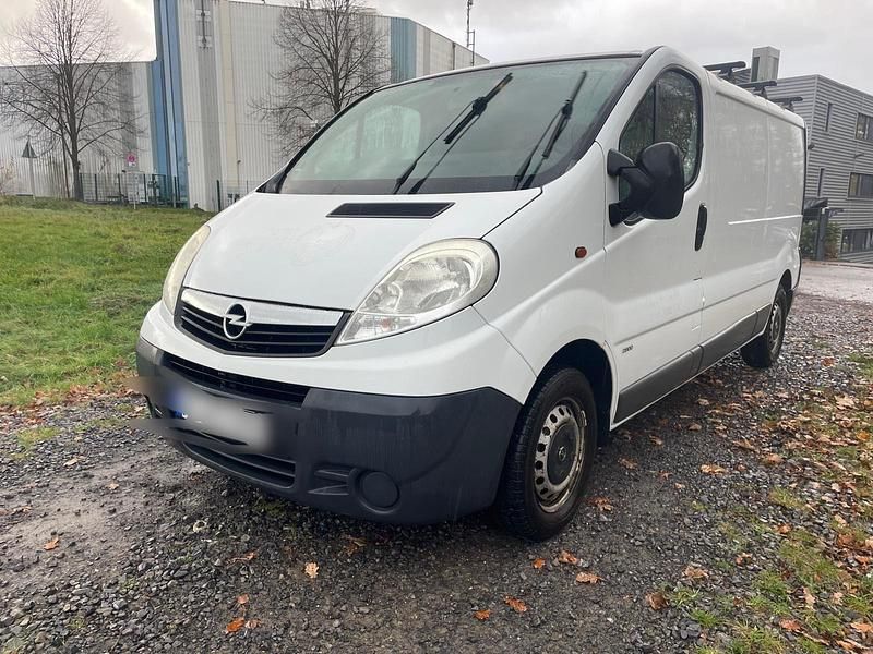 Gebraucht Opel Vivaro 90 PS (66 kW) 2009 Weiß Van / Kleinbus