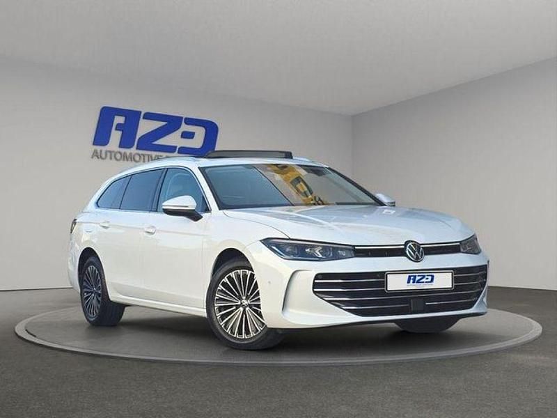 Gebraucht VW Passat R 150 PS (110 kW) 2024 Pure white Kombi