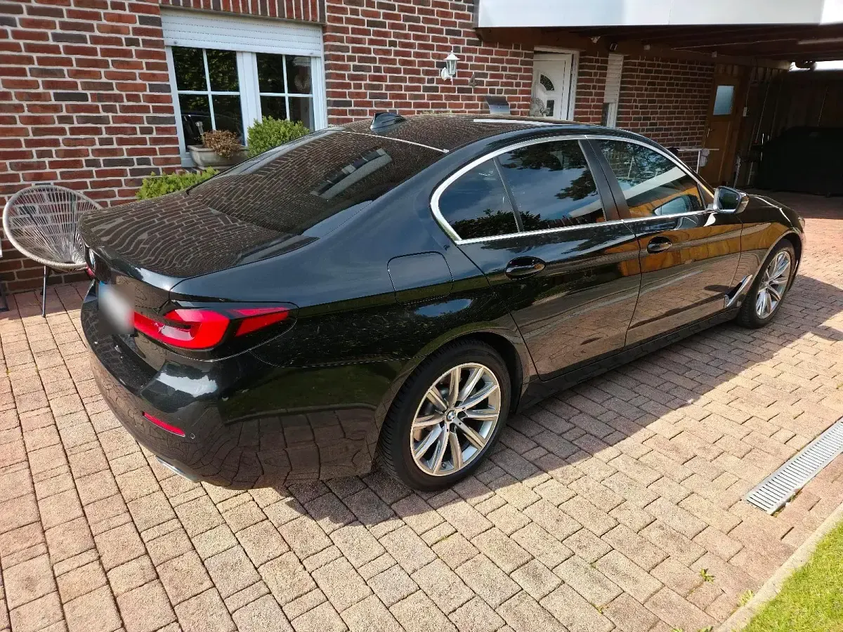 Gebraucht BMW 520 190 PS (139 kW) 2021 Schwarz Limousine