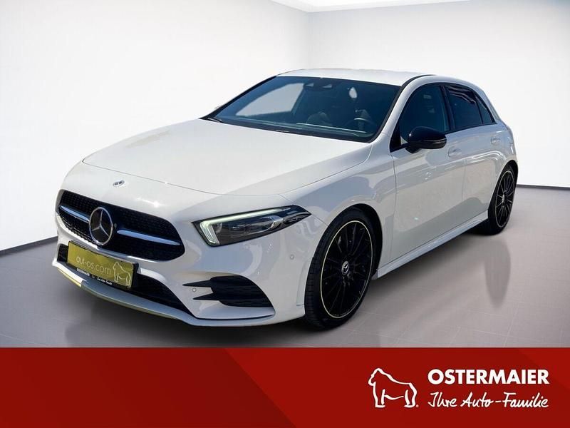 Polarweiss Gebraucht 2019 Mercedes A250 AMG Limousine | 24.480 € (Guter Preis) - Bild 1/4