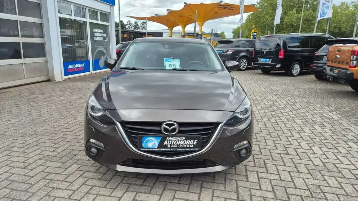 Gebraucht Mazda 3 Nakama 150 PS (110 kW) 2016 Titanium flash Limousine