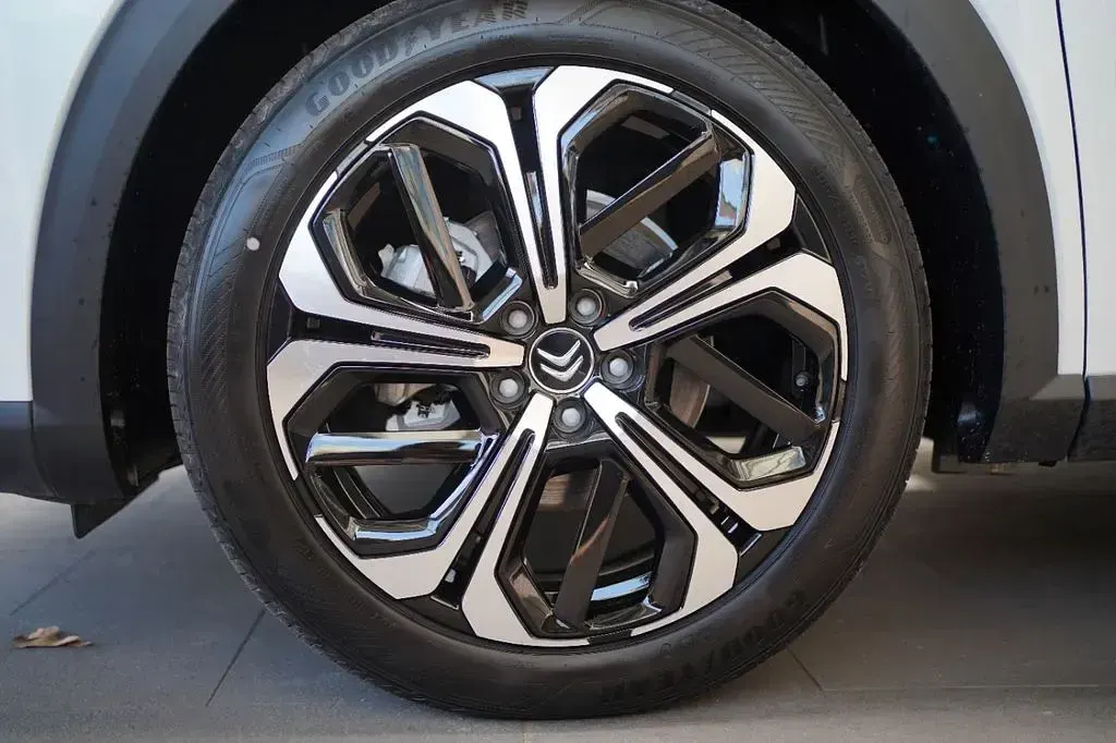 Gebraucht Citroën C5 X 145 PS (106 kW) 2025 Weiß Kombi