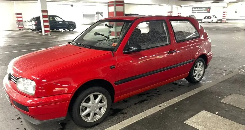 Gebraucht VW Golf III 60 PS (44 kW) 1996 Rot Limousine