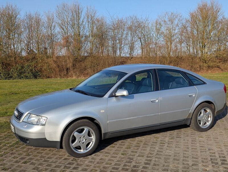 Silber Gebraucht 1999 Audi A6 Limousine | 3.750 € (Etwas zu teuer) - Bild 1/4