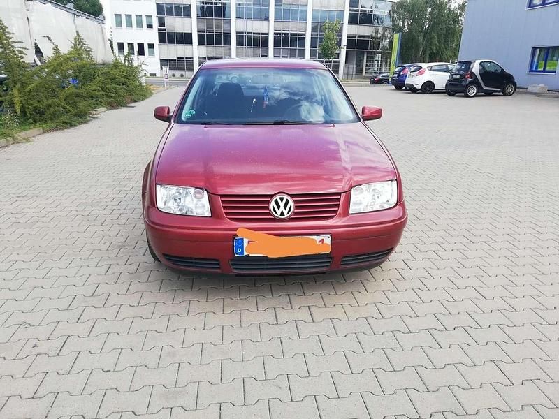 Rot Gebraucht 1999 VW Bora Highline Limousine | 1.150 € (Superpreis) - Bild 1/4